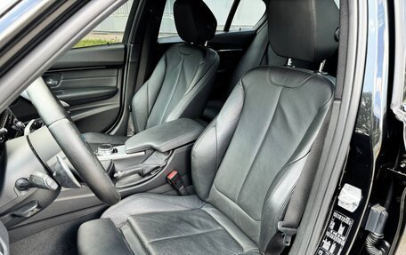 BMW 3 серия, 2018 год, 2 790 000 рублей, 4 фотография