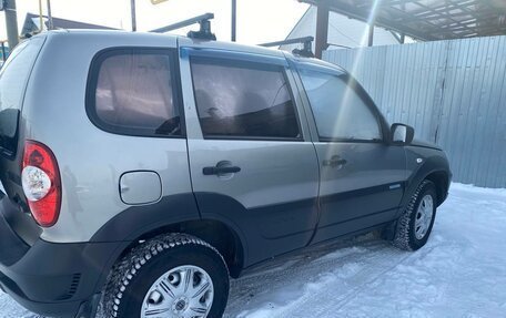 Chevrolet Niva I рестайлинг, 2011 год, 510 000 рублей, 11 фотография