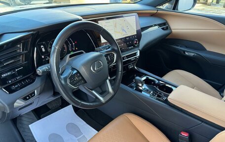 Lexus RX IV рестайлинг, 2023 год, 9 600 000 рублей, 16 фотография