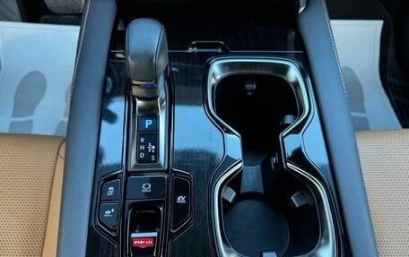 Lexus RX IV рестайлинг, 2023 год, 9 600 000 рублей, 28 фотография