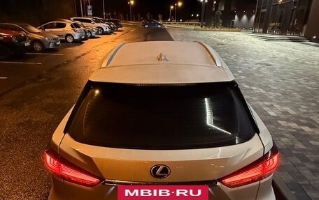 Lexus RX IV рестайлинг, 2019 год, 6 000 000 рублей, 3 фотография