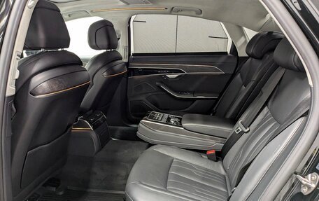 Audi A8, 2018 год, 4 150 000 рублей, 5 фотография