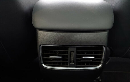 Mazda 6, 2021 год, 3 350 000 рублей, 11 фотография