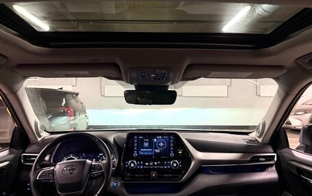 Toyota Highlander, 2021 год, 4 200 000 рублей, 9 фотография