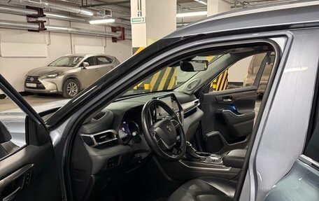 Toyota Highlander, 2021 год, 4 200 000 рублей, 12 фотография