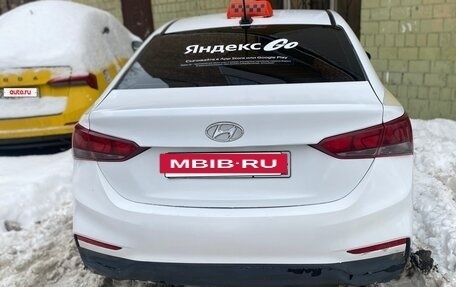 Hyundai Solaris II рестайлинг, 2019 год, 670 000 рублей, 5 фотография