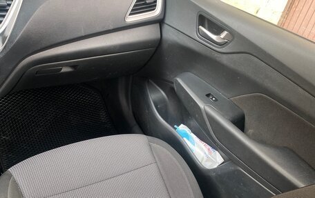 Hyundai Solaris II рестайлинг, 2019 год, 670 000 рублей, 11 фотография