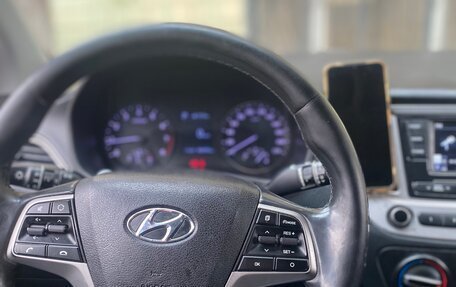 Hyundai Solaris II рестайлинг, 2019 год, 670 000 рублей, 19 фотография