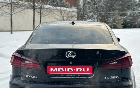 Lexus IS II рестайлинг 2, 2006 год, 800 000 рублей, 4 фотография