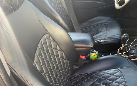 Hyundai Solaris II рестайлинг, 2015 год, 650 000 рублей, 4 фотография