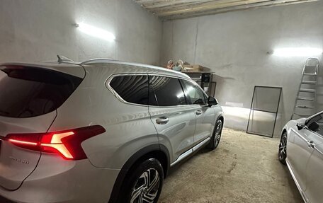 Hyundai Santa Fe IV, 2023 год, 3 650 000 рублей, 3 фотография