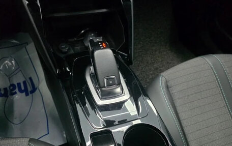 Peugeot 2008 II, 2022 год, 1 470 000 рублей, 5 фотография