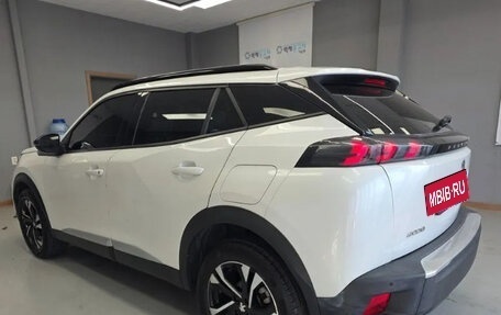 Peugeot 2008 II, 2022 год, 1 470 000 рублей, 14 фотография