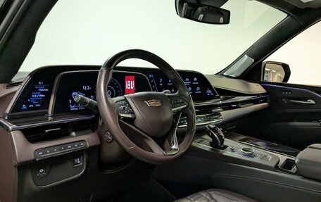 Cadillac Escalade V, 2023 год, 12 990 000 рублей, 18 фотография