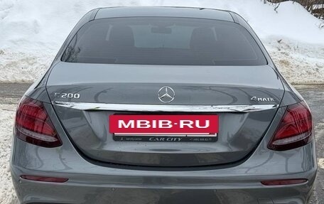 Mercedes-Benz E-Класс, 2019 год, 3 600 000 рублей, 6 фотография