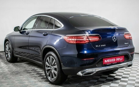 Mercedes-Benz GLC Coupe, 2017 год, 3 630 000 рублей, 7 фотография