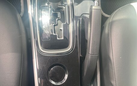 Mitsubishi Outlander III рестайлинг 3, 2021 год, 2 500 000 рублей, 11 фотография