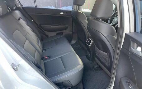 KIA Sportage IV рестайлинг, 2021 год, 1 860 000 рублей, 10 фотография