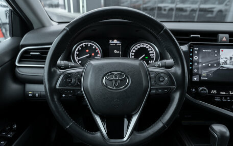 Toyota Camry, 2019 год, 2 845 000 рублей, 10 фотография