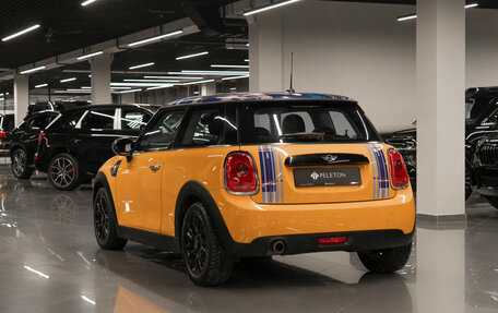 MINI Hatch, 2017 год, 2 170 000 рублей, 4 фотография