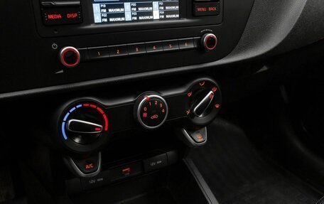 KIA Rio IV, 2021 год, 1 495 000 рублей, 19 фотография