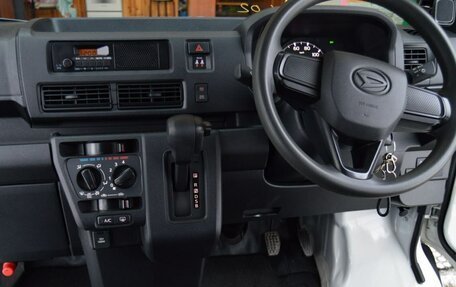 Daihatsu Hijet, 2021 год, 1 380 000 рублей, 12 фотография