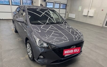 Hyundai Solaris II рестайлинг, 2022 год, 1 700 000 рублей, 5 фотография