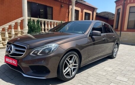 Mercedes-Benz E-Класс, 2014 год, 2 350 000 рублей, 1 фотография