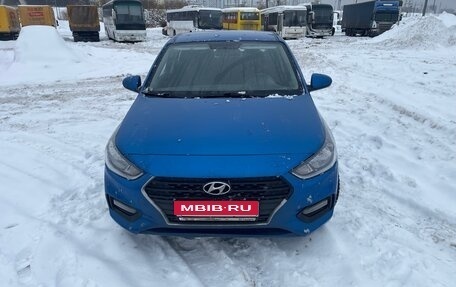 Hyundai Solaris II рестайлинг, 2019 год, 1 050 000 рублей, 1 фотография