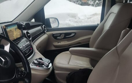 Mercedes-Benz V-Класс, 2016 год, 4 500 000 рублей, 12 фотография