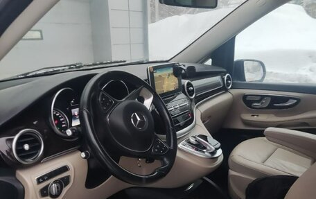 Mercedes-Benz V-Класс, 2016 год, 4 500 000 рублей, 15 фотография