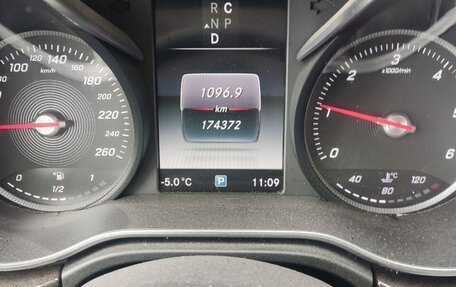 Mercedes-Benz V-Класс, 2016 год, 4 500 000 рублей, 16 фотография