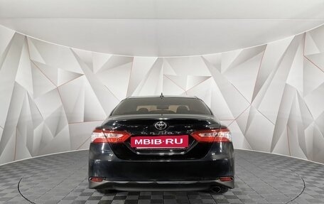 Toyota Camry, 2018 год, 2 175 000 рублей, 8 фотография