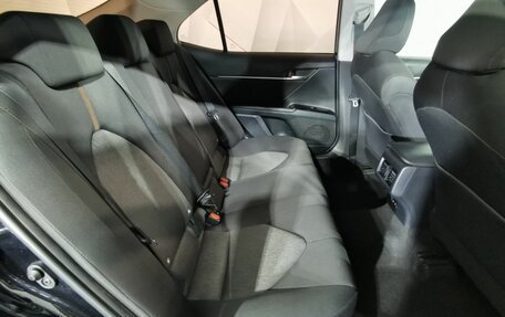 Toyota Camry, 2018 год, 2 175 000 рублей, 14 фотография