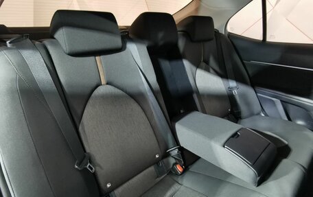 Toyota Camry, 2018 год, 2 175 000 рублей, 15 фотография