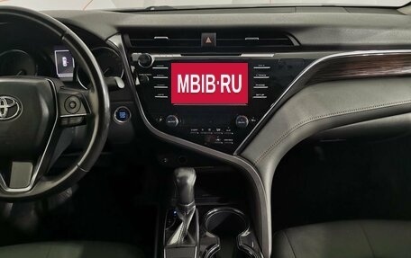 Toyota Camry, 2018 год, 2 175 000 рублей, 13 фотография