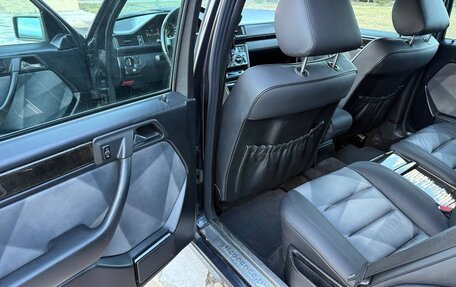 Mercedes-Benz E-Класс, 1994 год, 8 100 000 рублей, 10 фотография