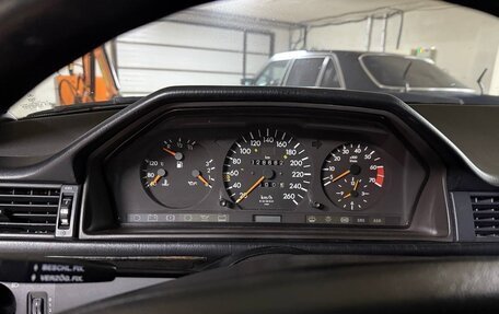 Mercedes-Benz E-Класс, 1994 год, 8 100 000 рублей, 14 фотография