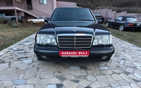 Mercedes-Benz E-Класс, 1994 год, 8 100 000 рублей, 6 фотография
