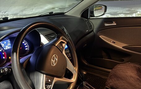 Hyundai Solaris II рестайлинг, 2013 год, 820 000 рублей, 8 фотография