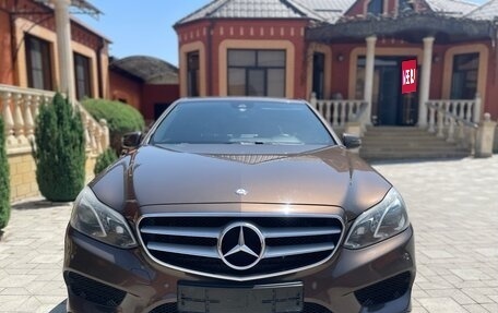 Mercedes-Benz E-Класс, 2014 год, 2 350 000 рублей, 3 фотография