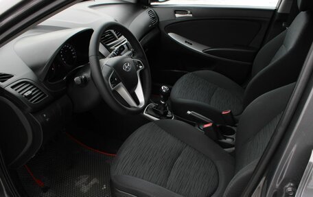 Hyundai Solaris II рестайлинг, 2015 год, 899 000 рублей, 12 фотография