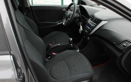 Hyundai Solaris II рестайлинг, 2015 год, 899 000 рублей, 13 фотография