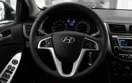 Hyundai Solaris II рестайлинг, 2015 год, 899 000 рублей, 15 фотография