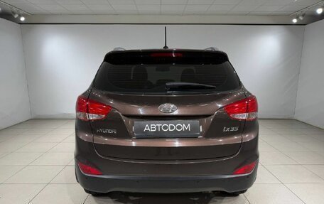 Hyundai ix35 I рестайлинг, 2013 год, 999 000 рублей, 6 фотография