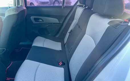 Chevrolet Cruze II, 2011 год, 499 000 рублей, 10 фотография