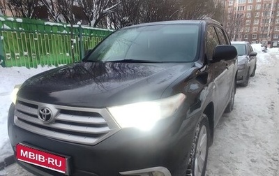 Toyota Highlander III, 2013 год, 1 100 000 рублей, 1 фотография