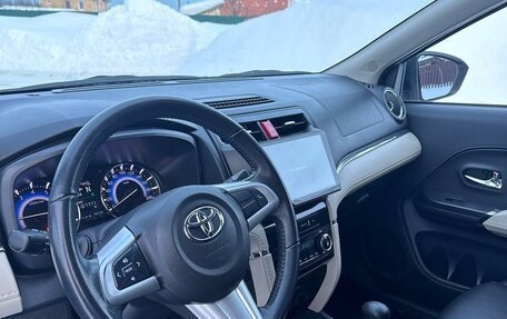 Toyota Rush II, 2022 год, 2 390 000 рублей, 10 фотография