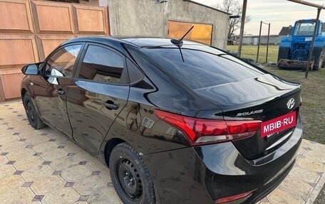 Hyundai Solaris II рестайлинг, 2018 год, 1 020 000 рублей, 4 фотография