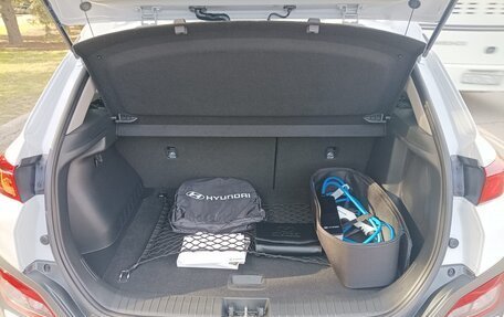 Hyundai Kona I, 2020 год, 2 650 000 рублей, 16 фотография